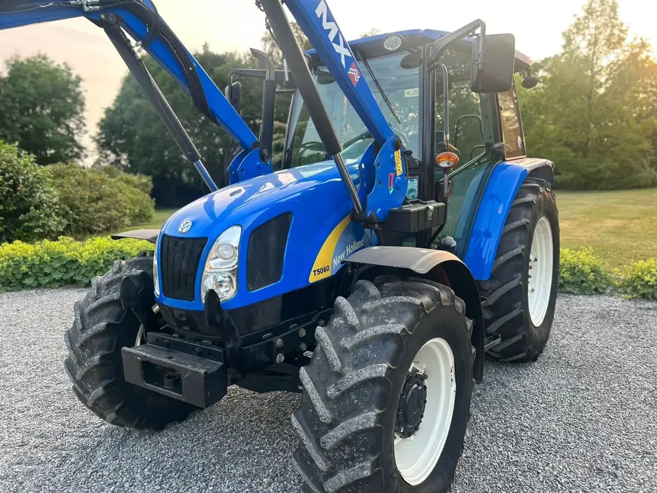 Billede 2 - Traktor - New Holland T5060