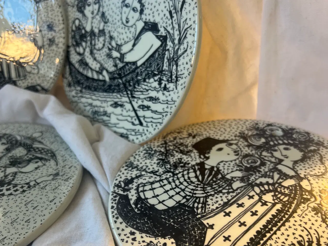 Billede 1 - Bjørnvinblad platter 