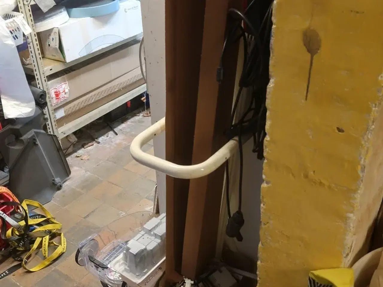 Billede 49 - Ryd hele værkstedet for løse dele