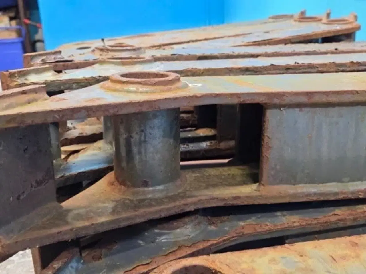 Billede 17 - New Holland B100B Support 87310368  14 Stk