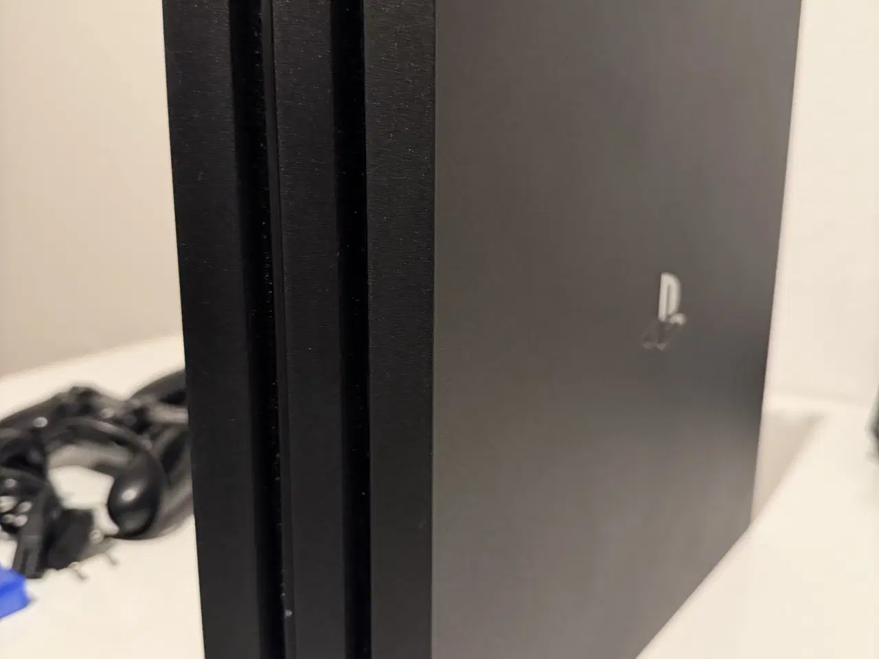 Billede 3 - Playstation 4 Pro Med Tilbehør