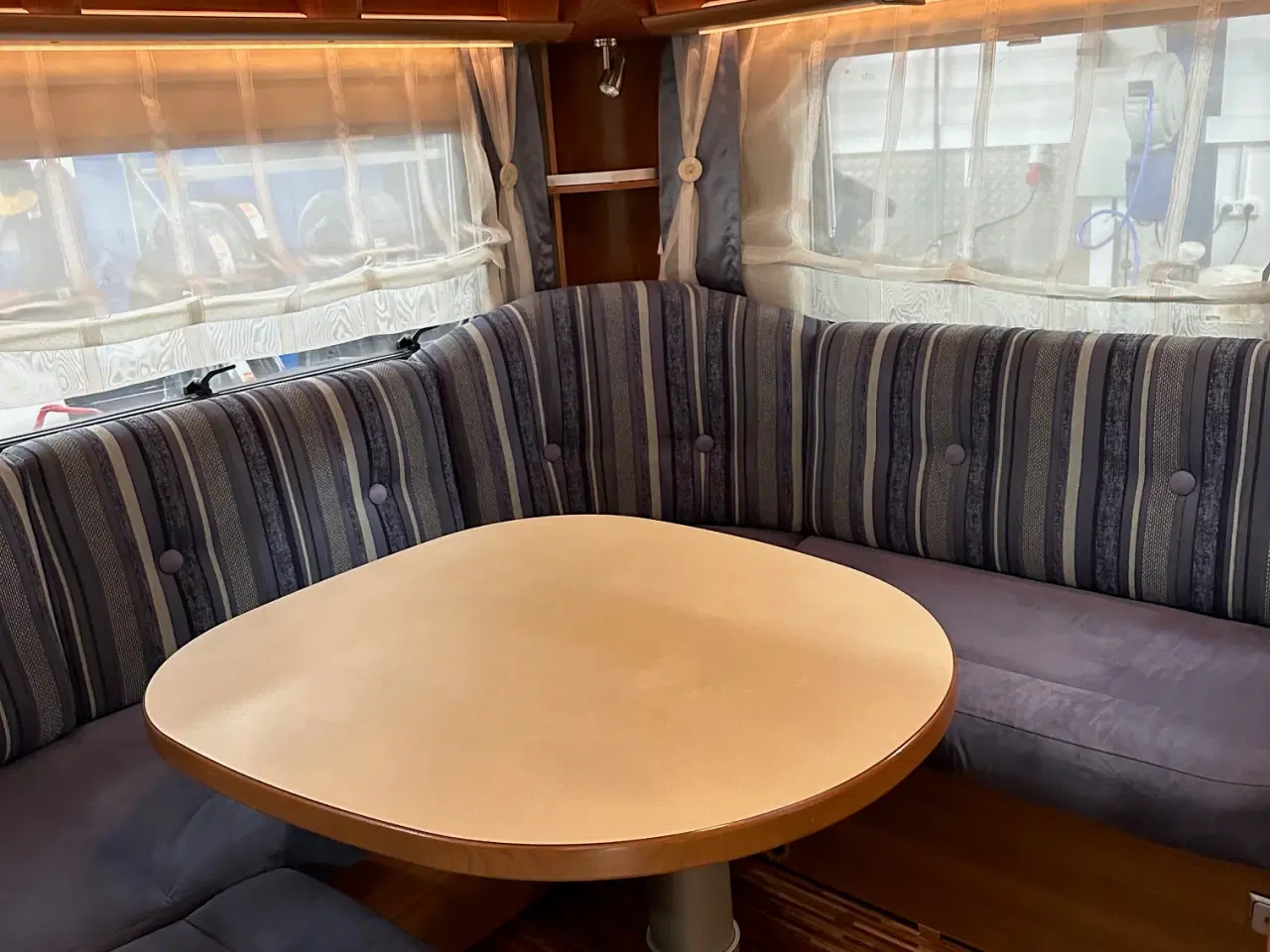 Billede 11 - Campingvogn Hymer Nova 545  Campingvogn