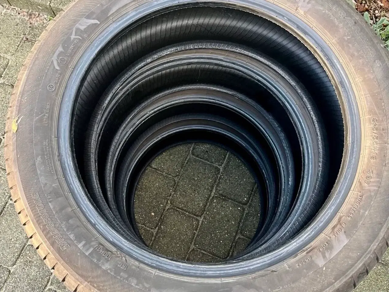 Billede 2 - 215/55R18 sælges. Evt. bytte