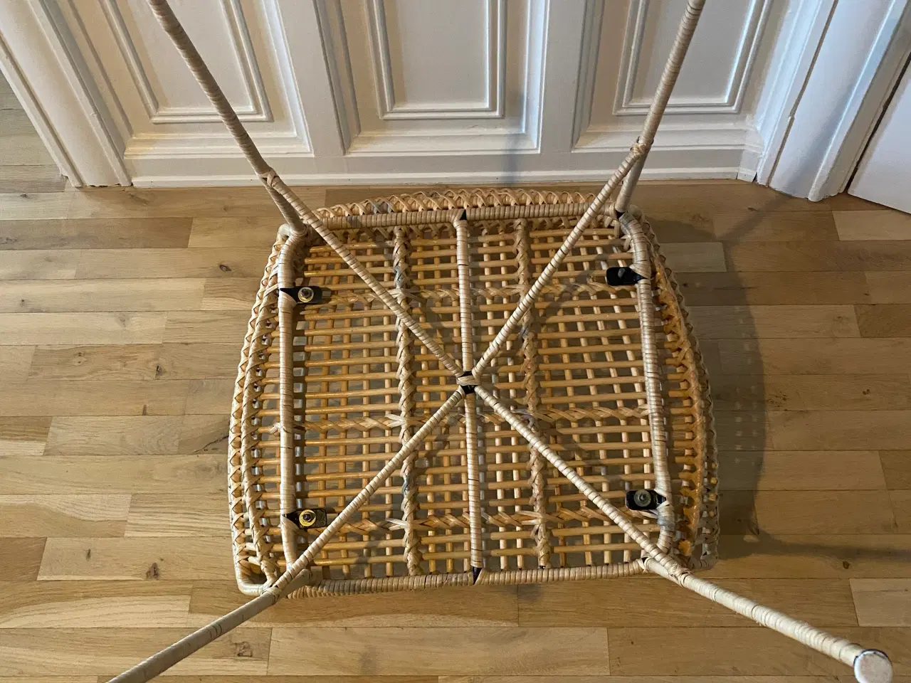 Billede 5 - Spisebordsstol med armlæn i naturflet