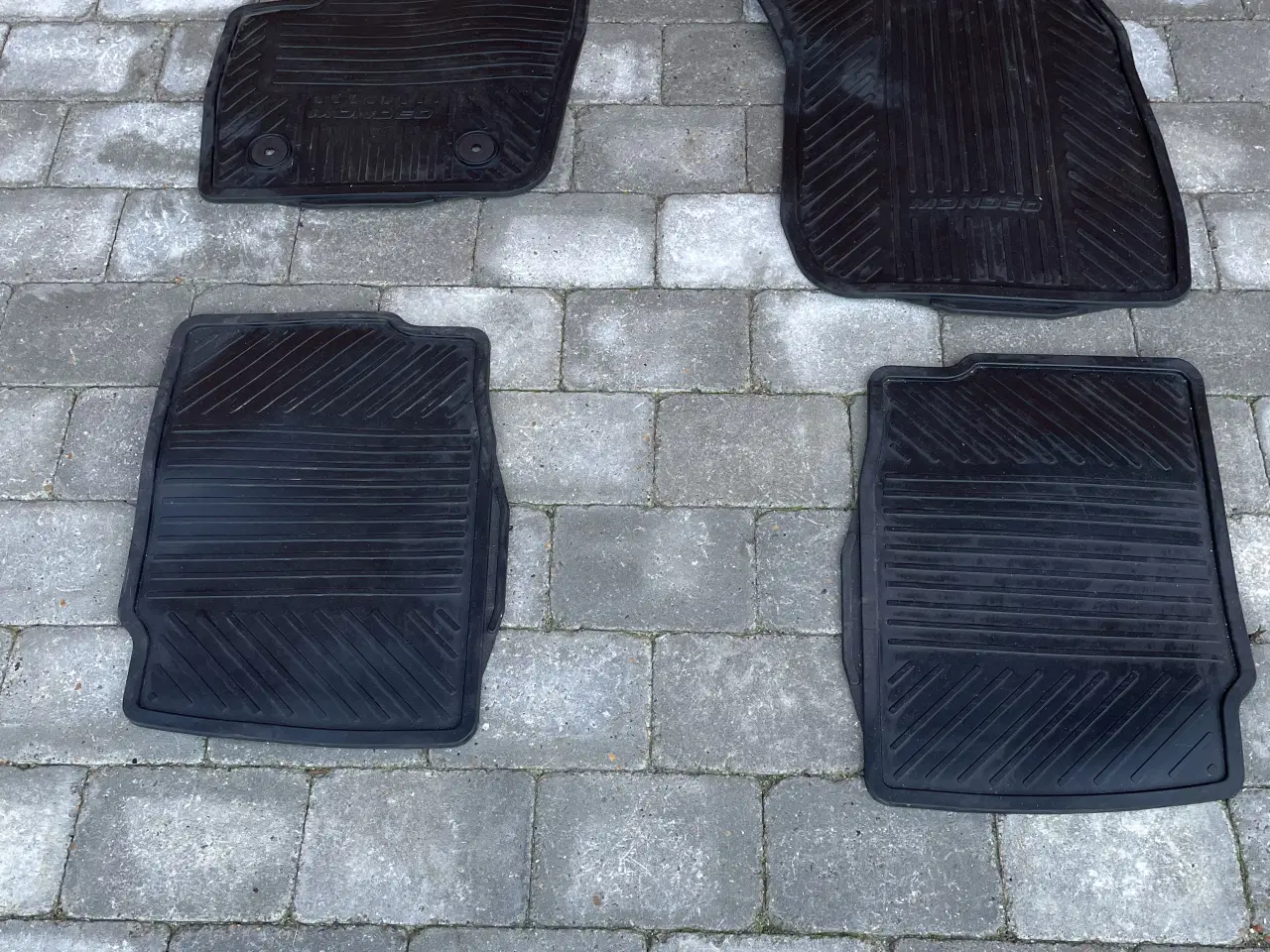 Billede 1 - Vintermåtter til Mondeo