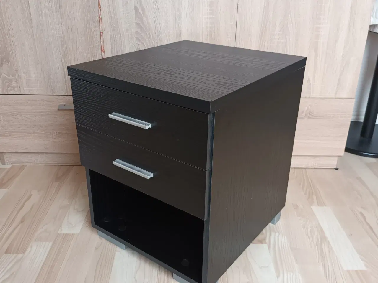 Billede 1 - Sengebord