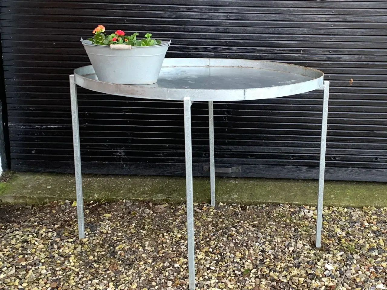 Billede 1 - Ovalt plantebord i varmgalvaniseret stål