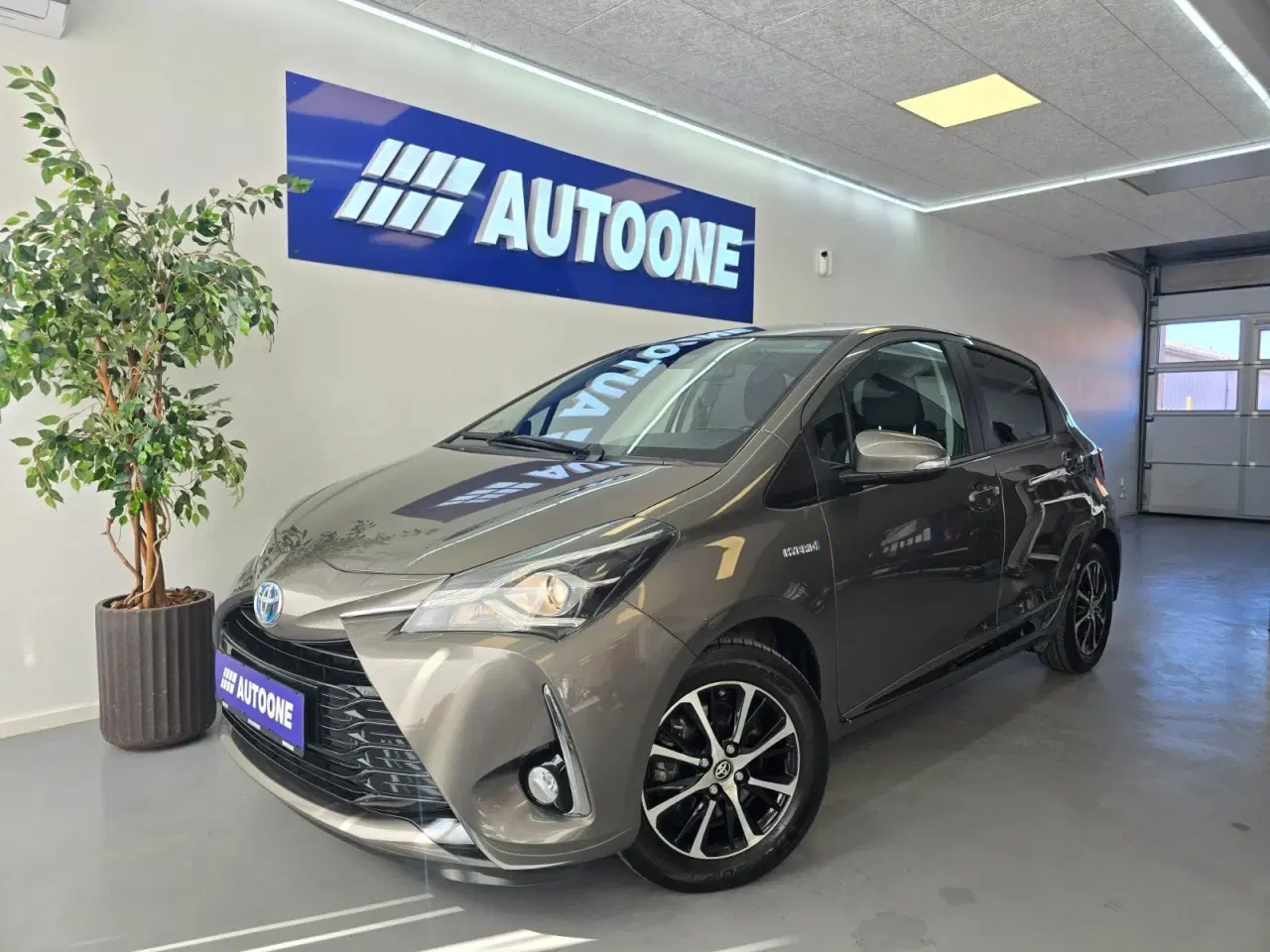 Billede 1 - Toyota Yaris 1,5 Hybrid H3 Limited Smart e-CVT
