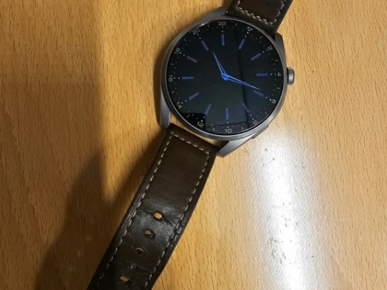 Billede 3 - Lækkert smartwatch Huawei 3 PRO 235