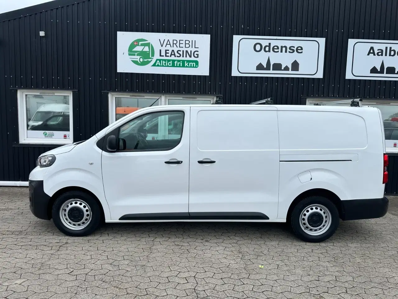 Billede 1 - Peugeot Expert 2,0 BlueHDi 122 L3 Plus Van