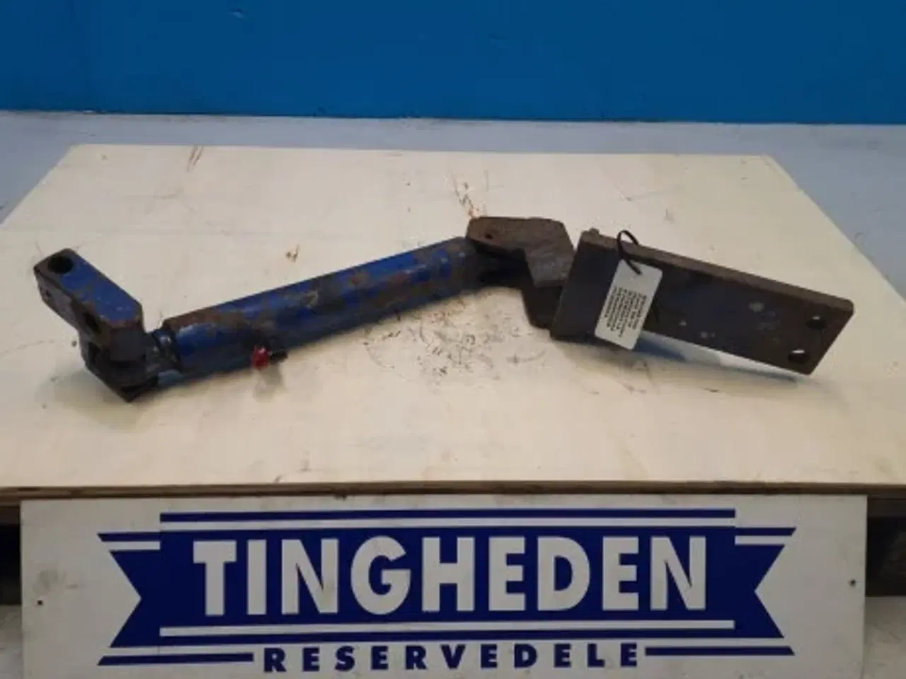 Billede 1 - Ford 6610 Hjælpcylinder D6NNB605B