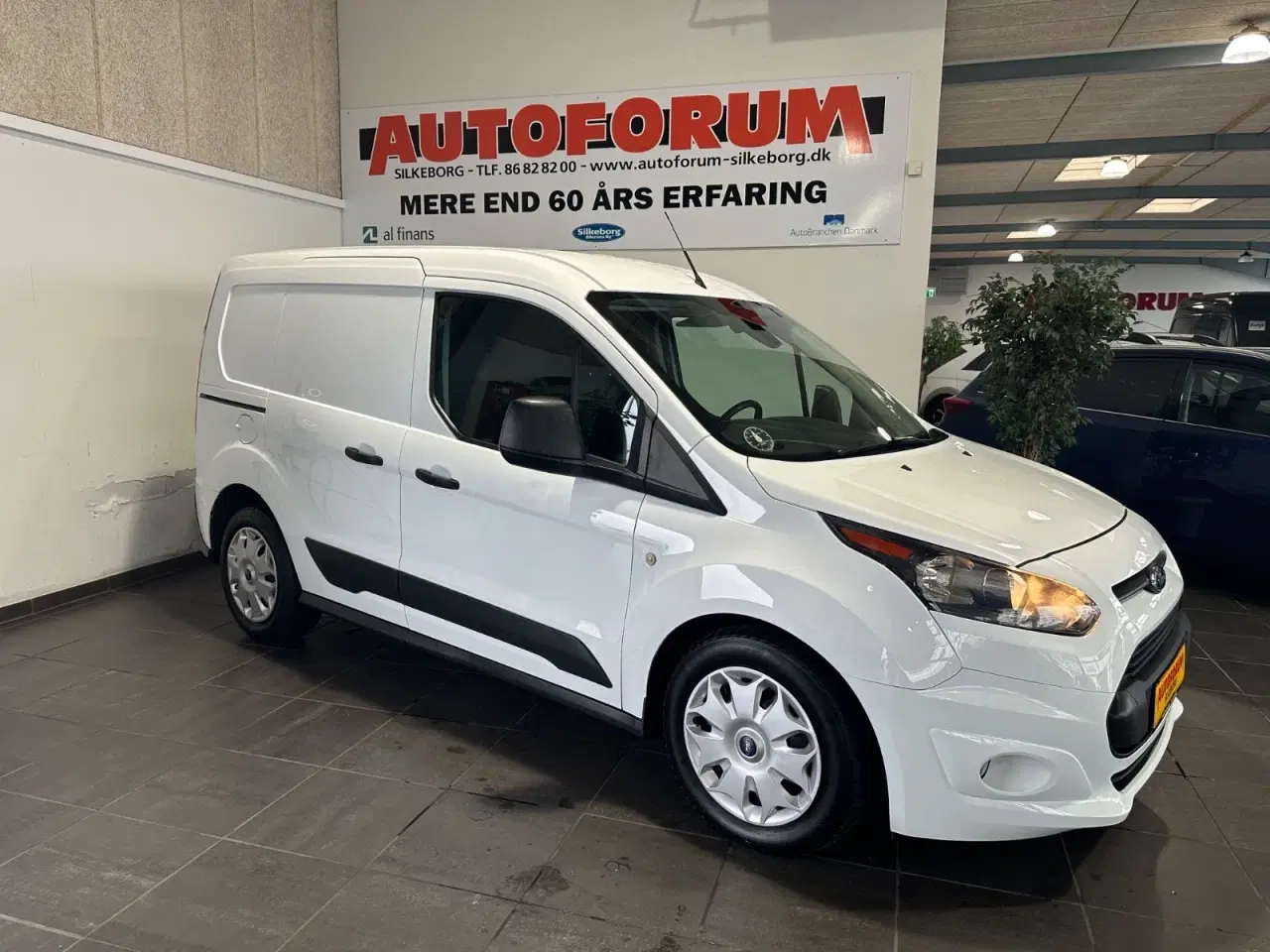 Billede 1 - Ford Transit Connect 1,5 TDCi 100 Trend kort