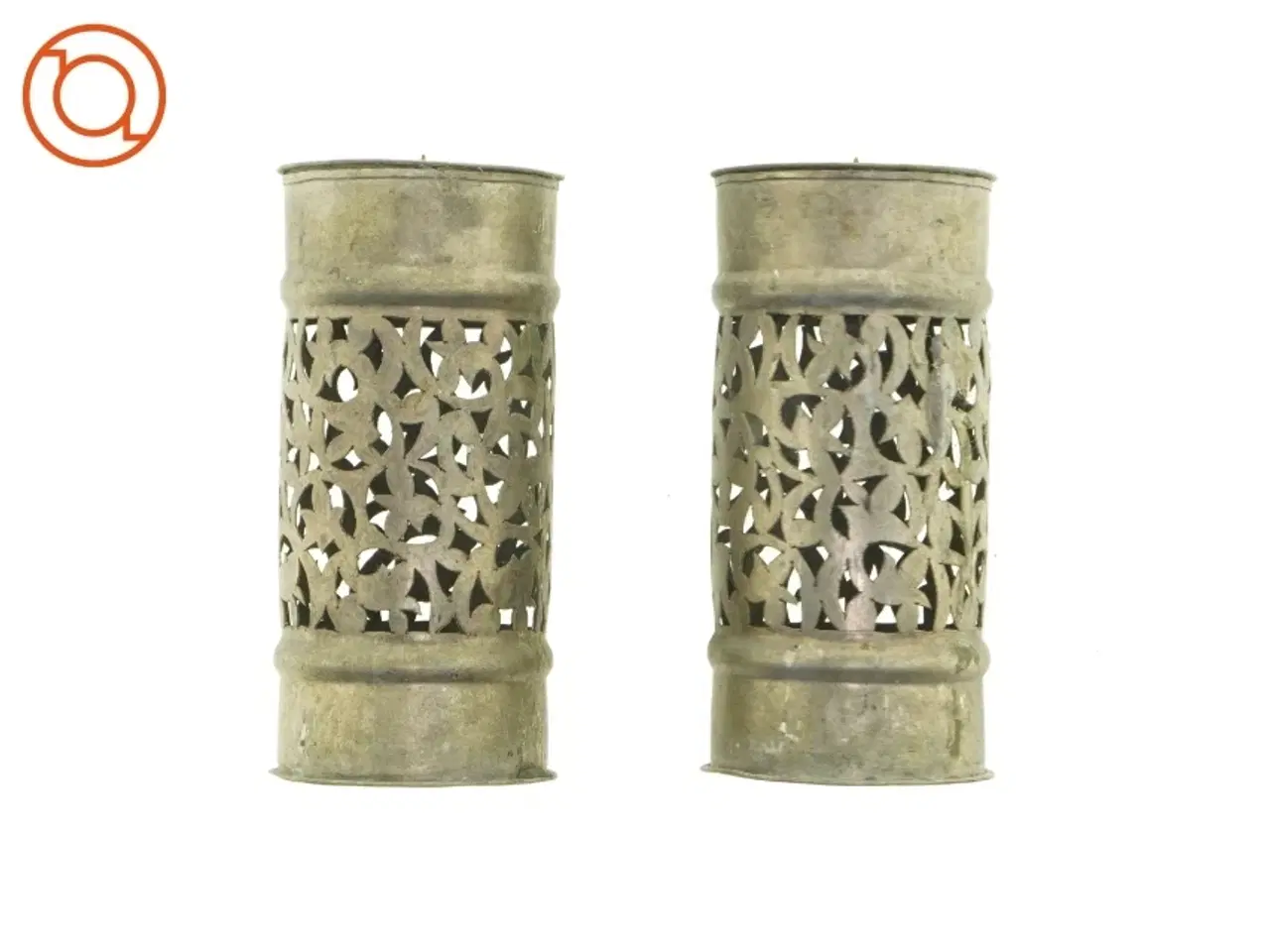 Billede 5 - Udsmykkede metal lysestager (str. 21 x 10 cm)