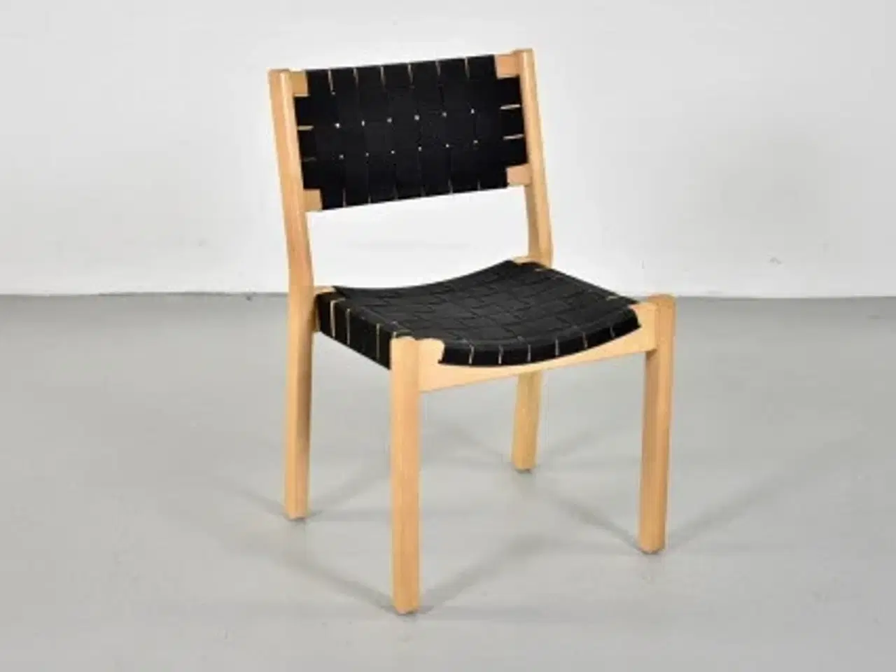 Billede 1 - Spisebordsstole fra høng møbelfabrik, sæt à 2 stk.