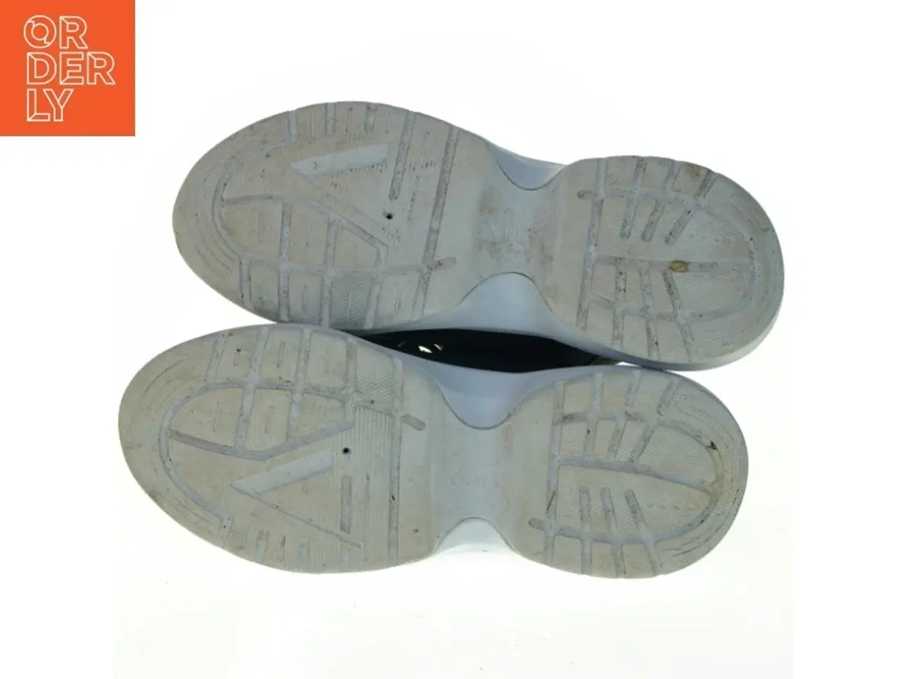 Billede 3 - Sorte sneakers med højt skaft fra Arkk (str. 30 cm lang)