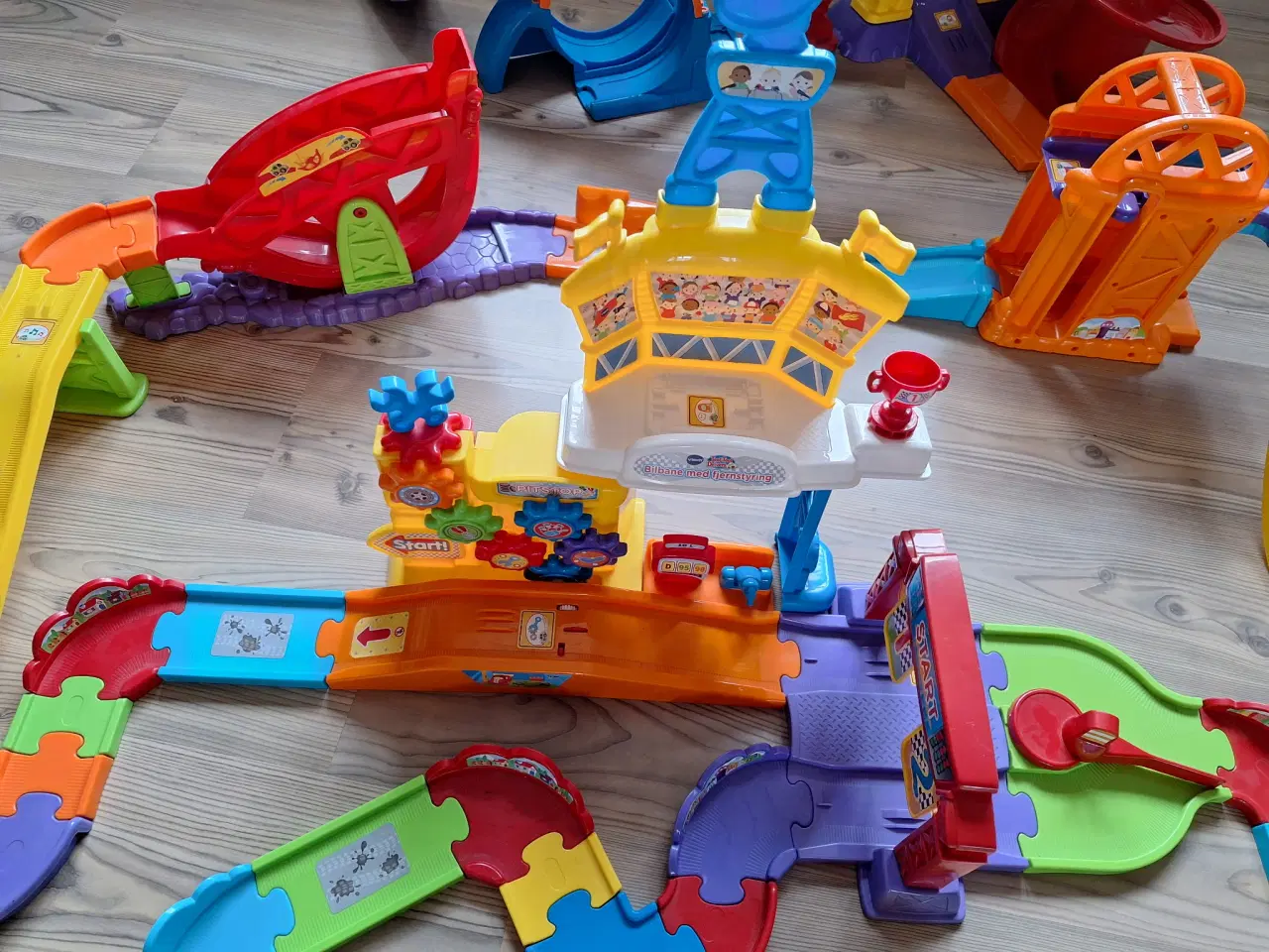 Billede 2 - Fisher price toot toot drivers bilbane