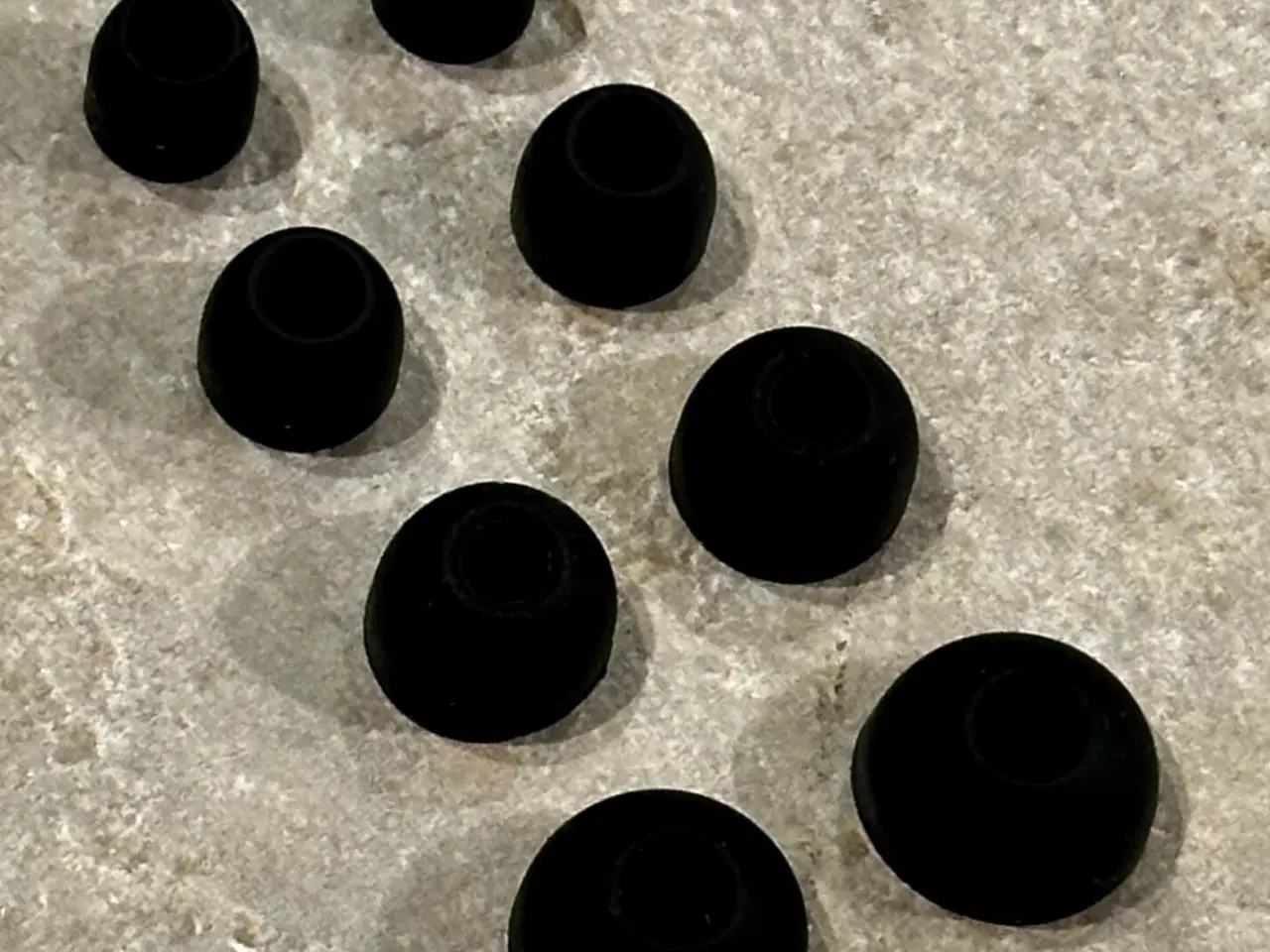Billede 1 - Silikone Ørepuder Til Beoplay H3, H5, E4, E6 og E8 Sort