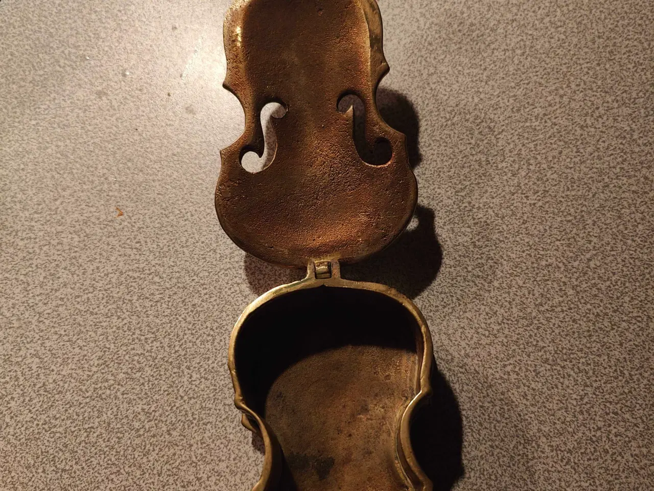 Billede 2 - Fin guitar