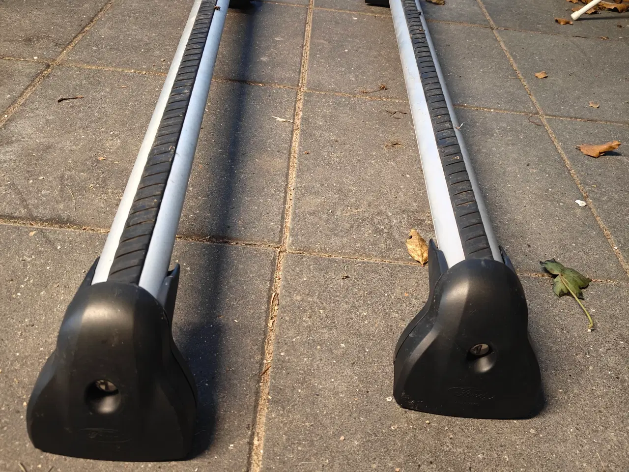 Billede 2 - Tagbøjler ford