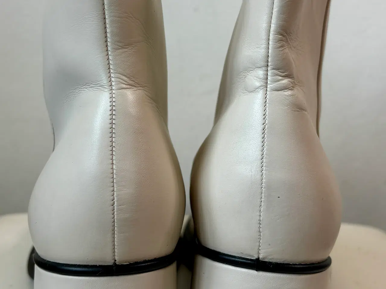Billede 5 - Ecco, hvide støvler, str 42