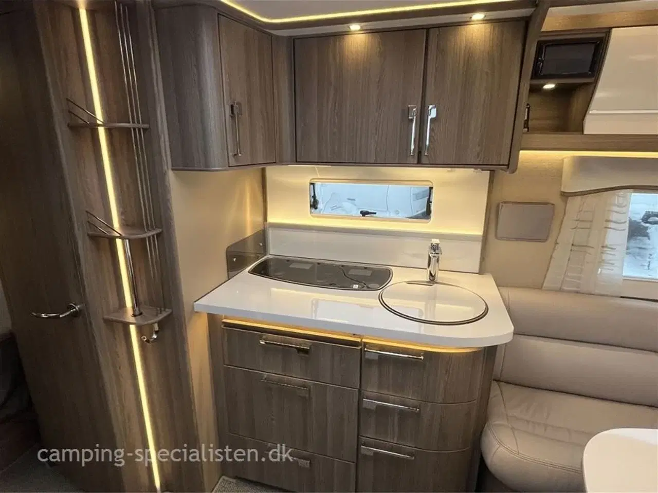 Billede 6 - 2018 - Kabe Royal 560 GLE KS   Kabe Royal 560 GLE KS 2018 - masser af udstyr! - kan nu ses hos Camping-Specialisten.dk