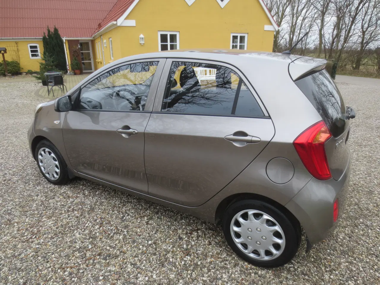 Billede 9 - Kia Picanto 1.0 i År 2013. Nysynet. 