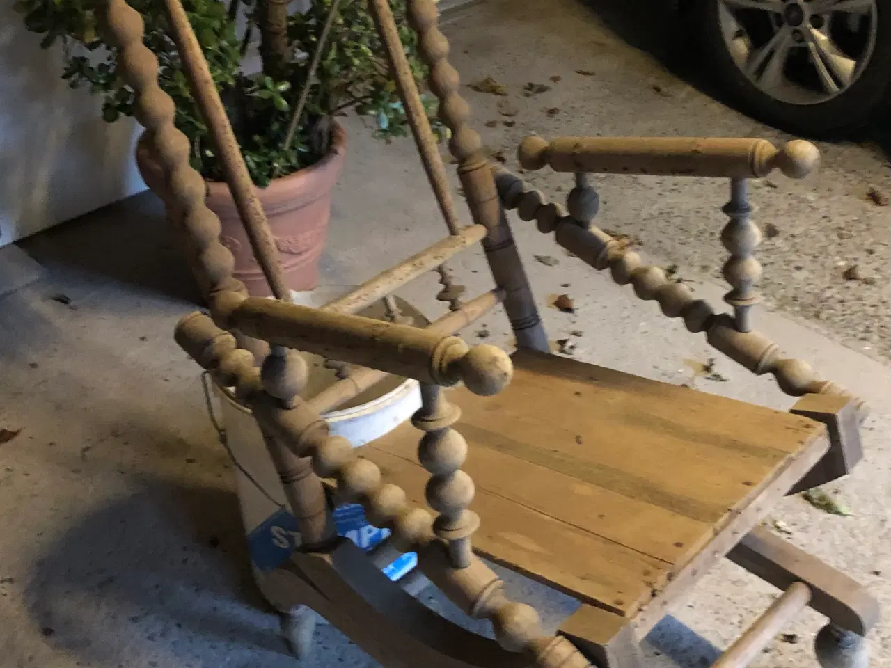 Billede 1 - Gammel rokkestol/gyngestol