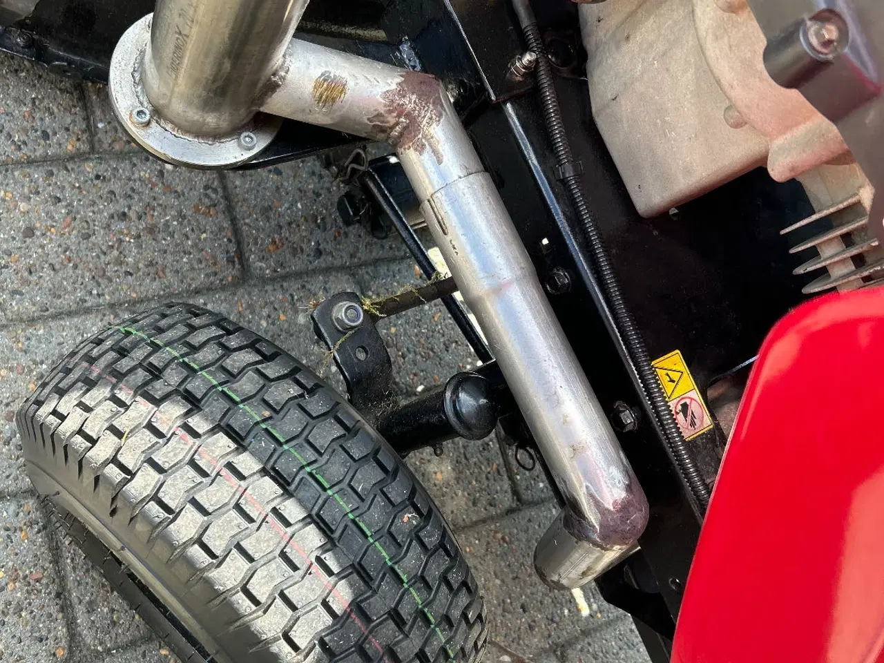 Billede 3 - Havetraktor 17hk Jonsered - Ny renoveret
