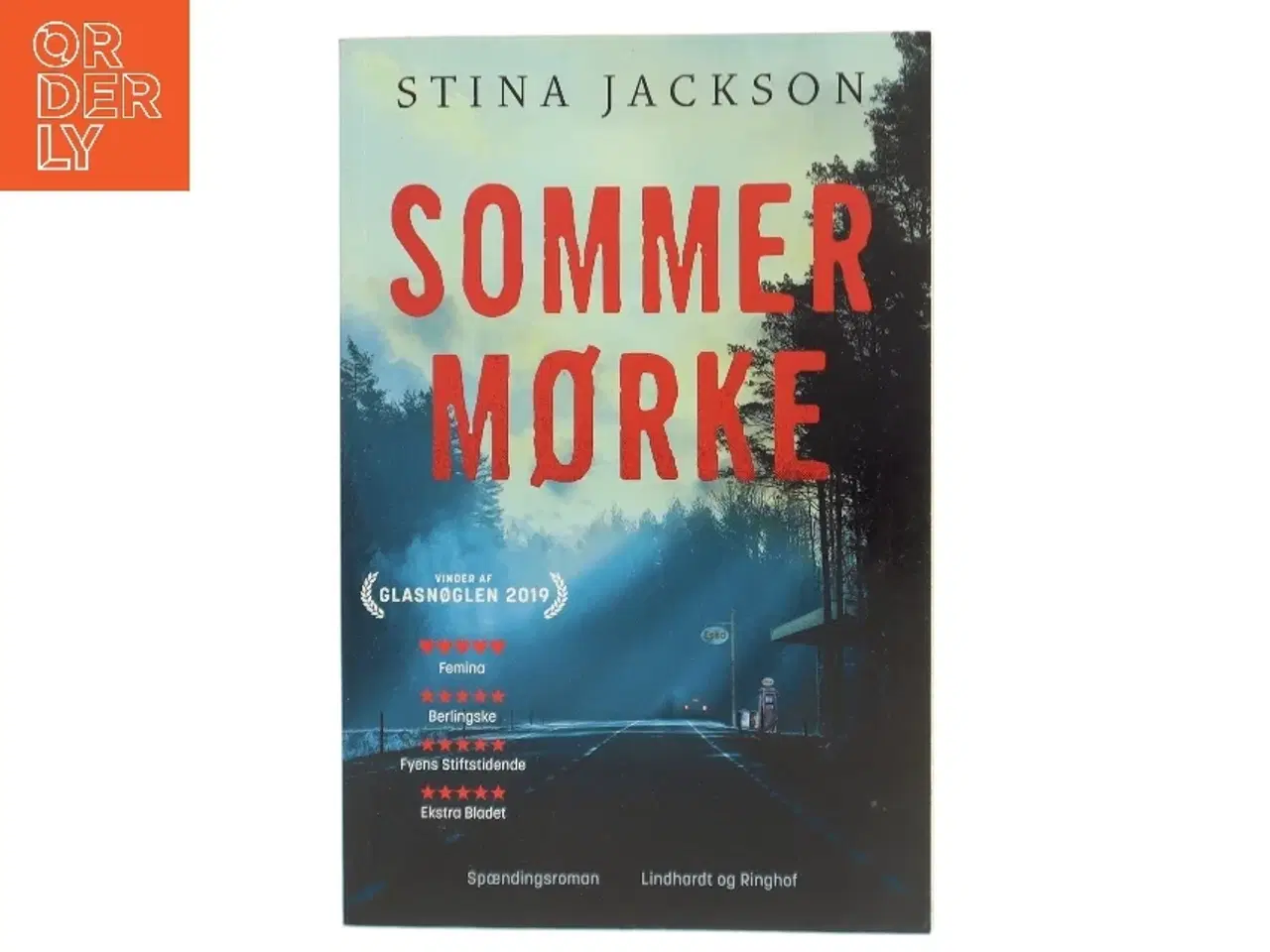 Billede 1 - Sommermørke af Stina Jackson (f. 1983) (Bog)