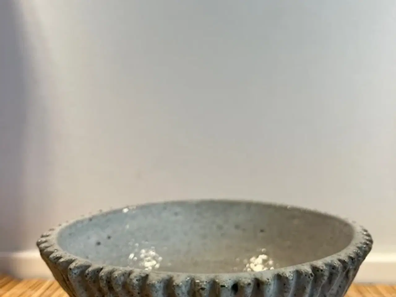 Billede 2 - Skulpturel Unika Stentøjsskål af Conny Thim (CT)