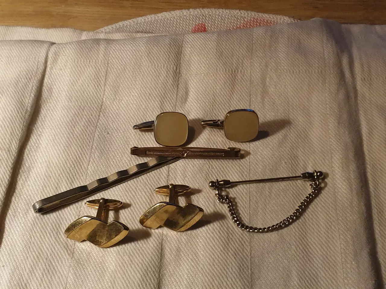 Billede 4 - Smykker 1stk5kr 3stk10kr SE 4 fotos