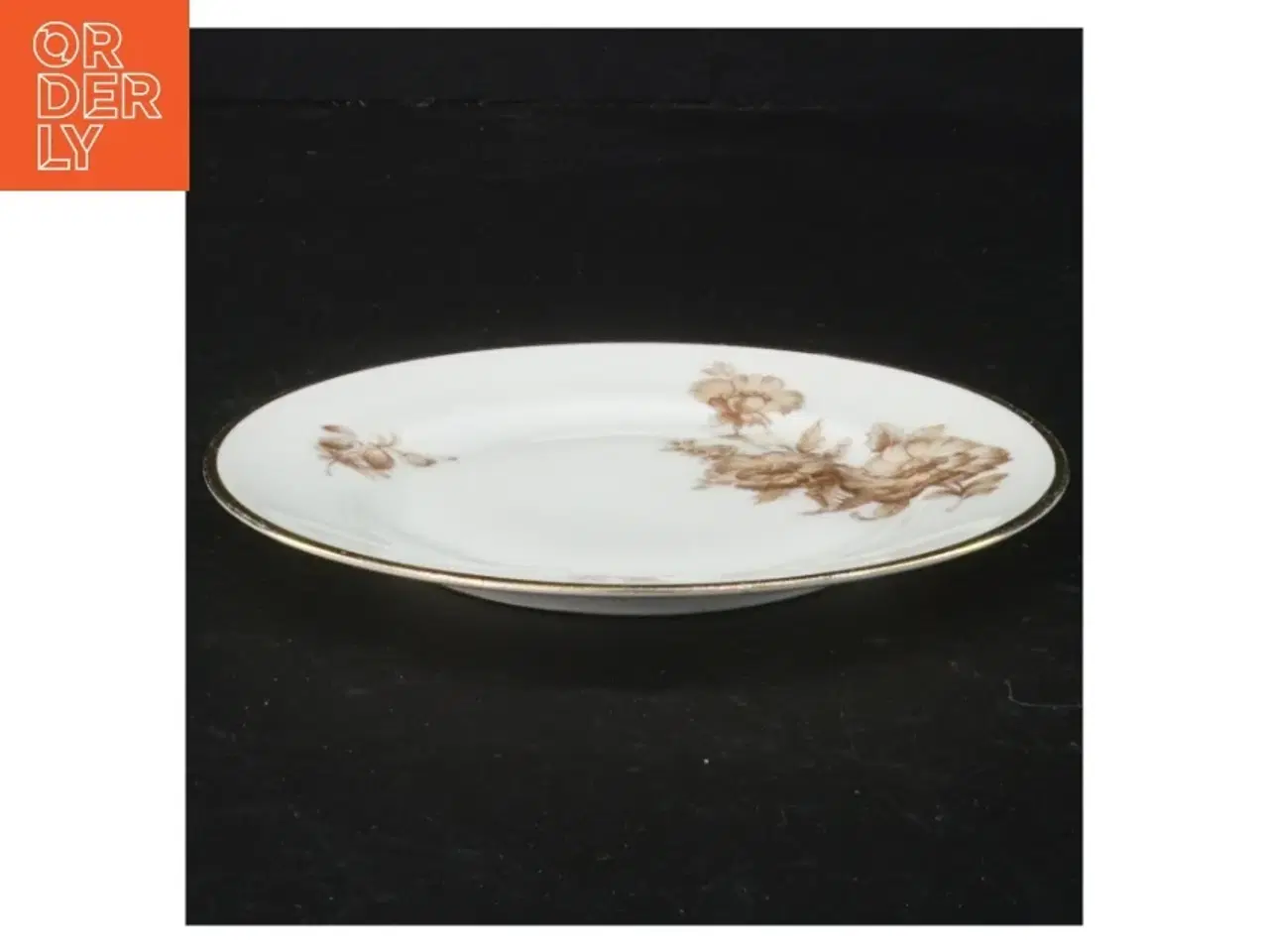 Billede 2 - Porcelænstallerkener med guldkant og blomstermotiv (str. Ø 15 cm)