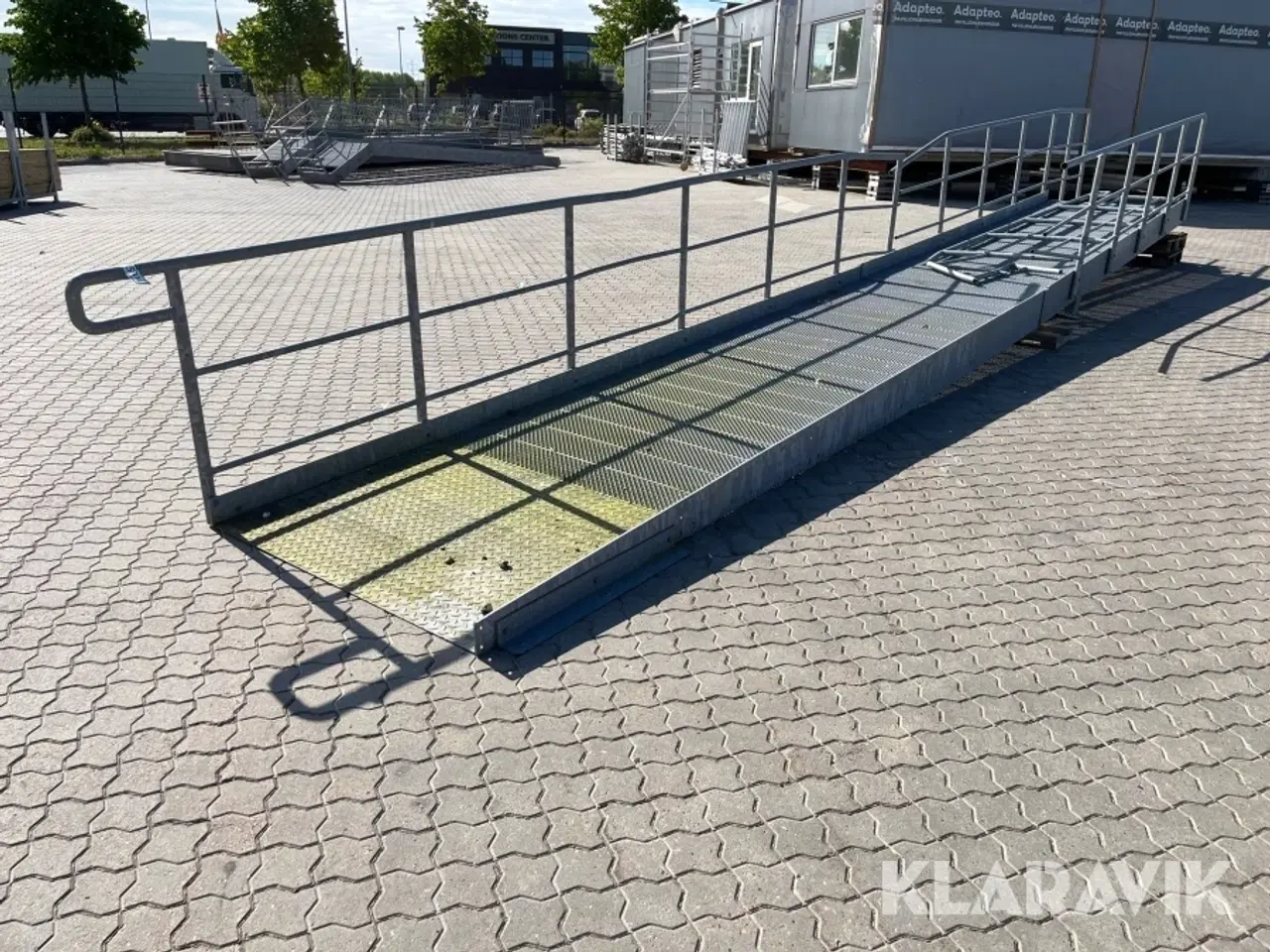 Billede 1 - Rampe med gelænder