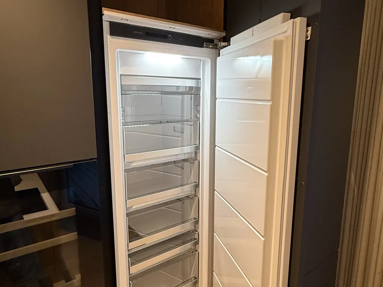 Billede 3 - Rotpunkt køkken uden hvidevarer.