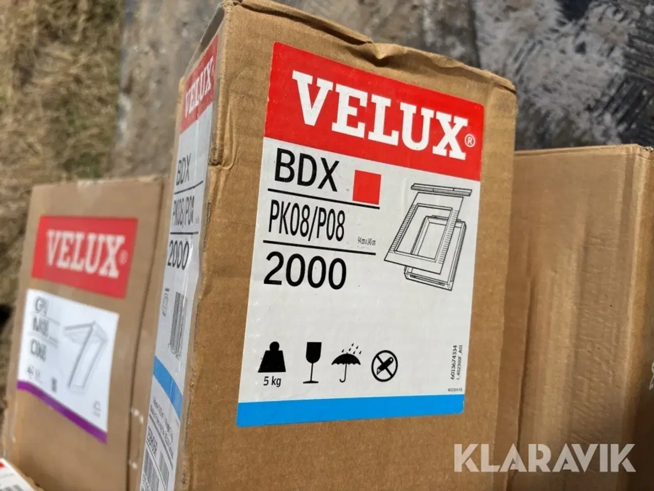 Billede 5 - Ovenlysvinduer (komplet) Velux med motor og gardin