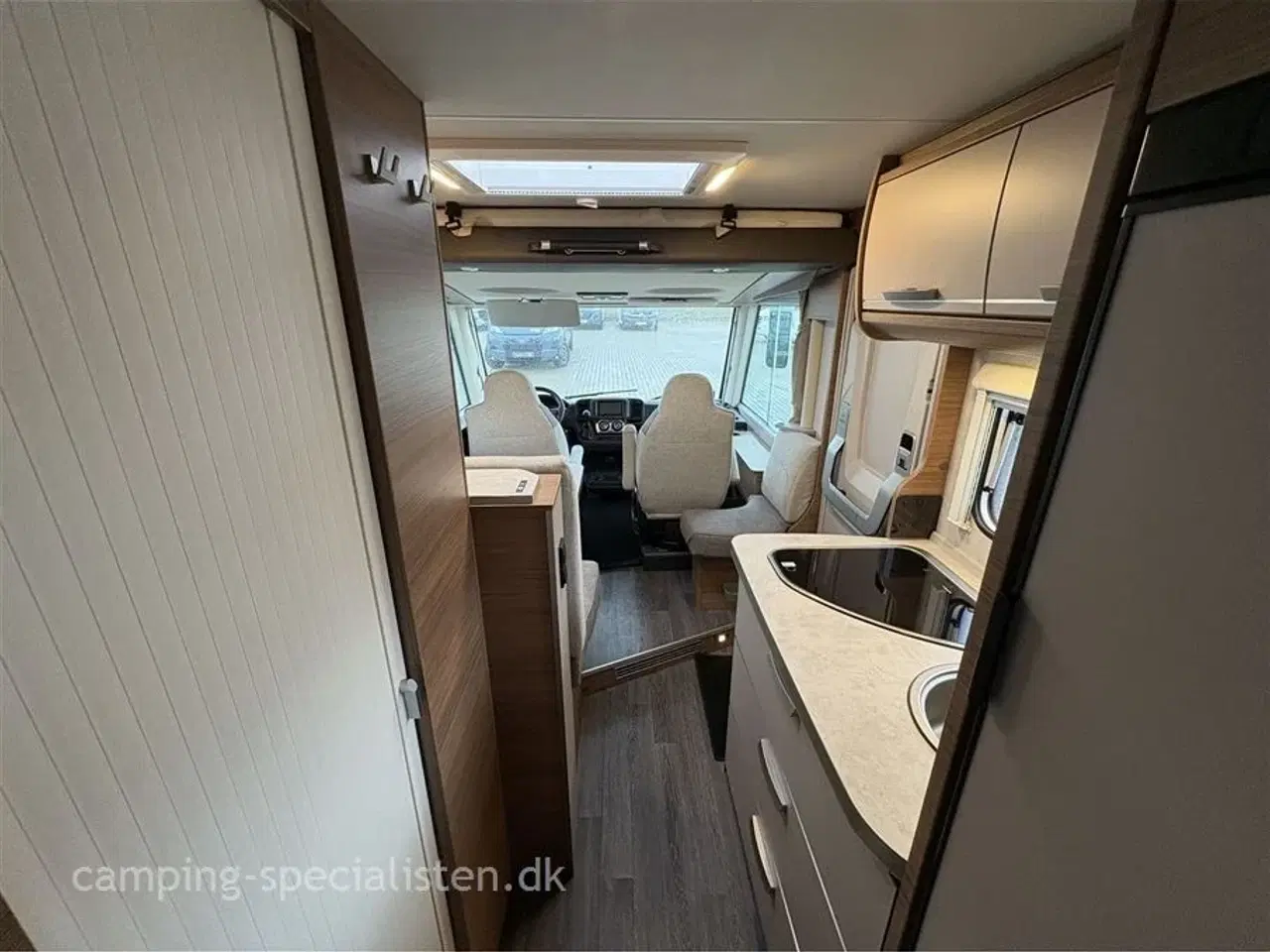 Billede 7 - 2024 - Knaus L!VE I 650 MEG 140 HK   Knaus L!VE I 650 MEG 2024 - Se den nu hos Camping-Specialisten.dk