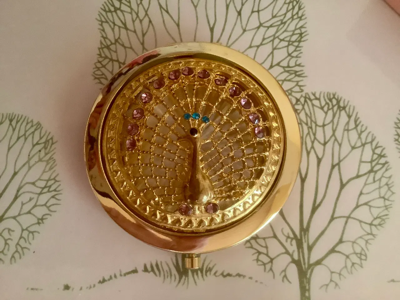 Billede 2 - Meget smukt taskespejl med påfugl.