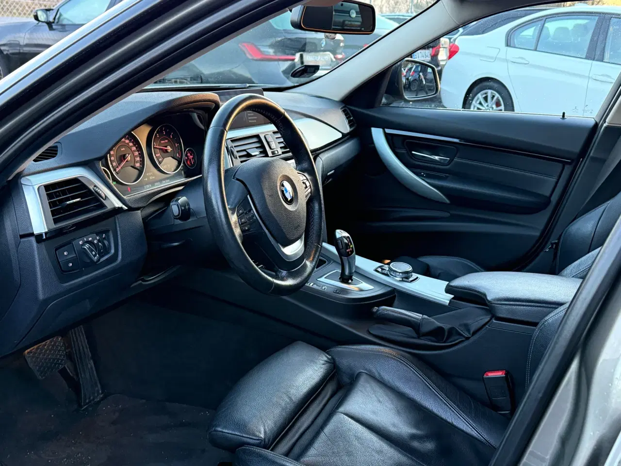 Billede 9 - BMW 318d Touring 2,0 D Steptronic 150HK Stc 8g Aut.