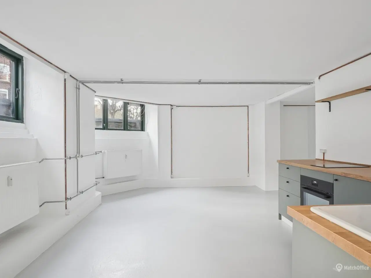 Billede 1 - 79m² Håndværkerlager /mødelokale