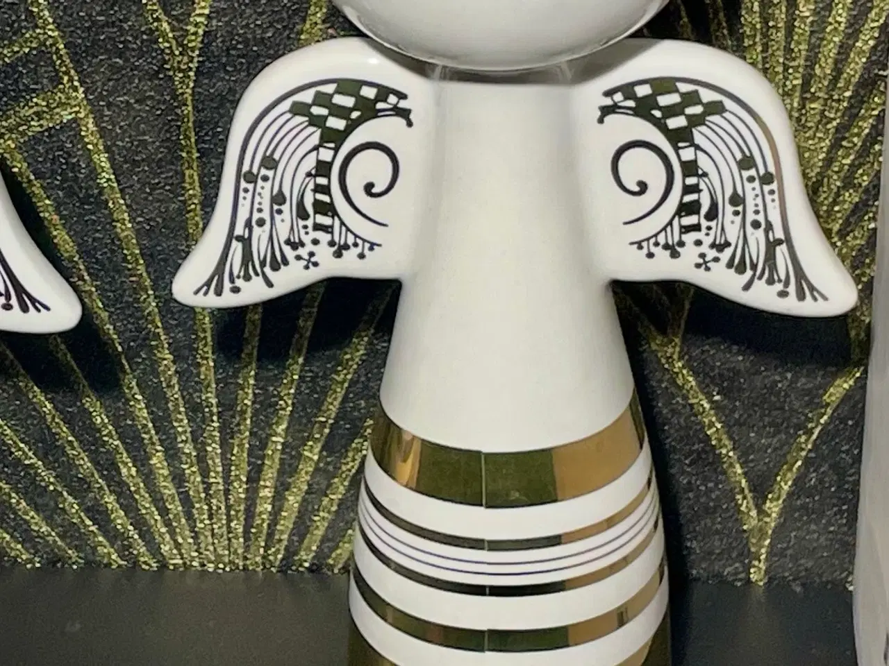 Billede 10 - Bjørn Wiinblad engle 2stk. hvid og guld