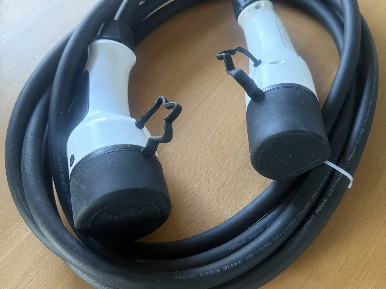 Billede 1 - Ladekabel type 2 til elbil