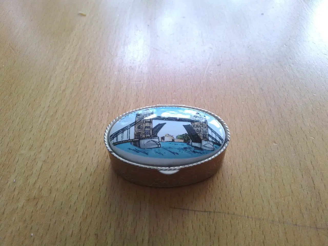 Billede 8 - 2 pilleæsker i metal