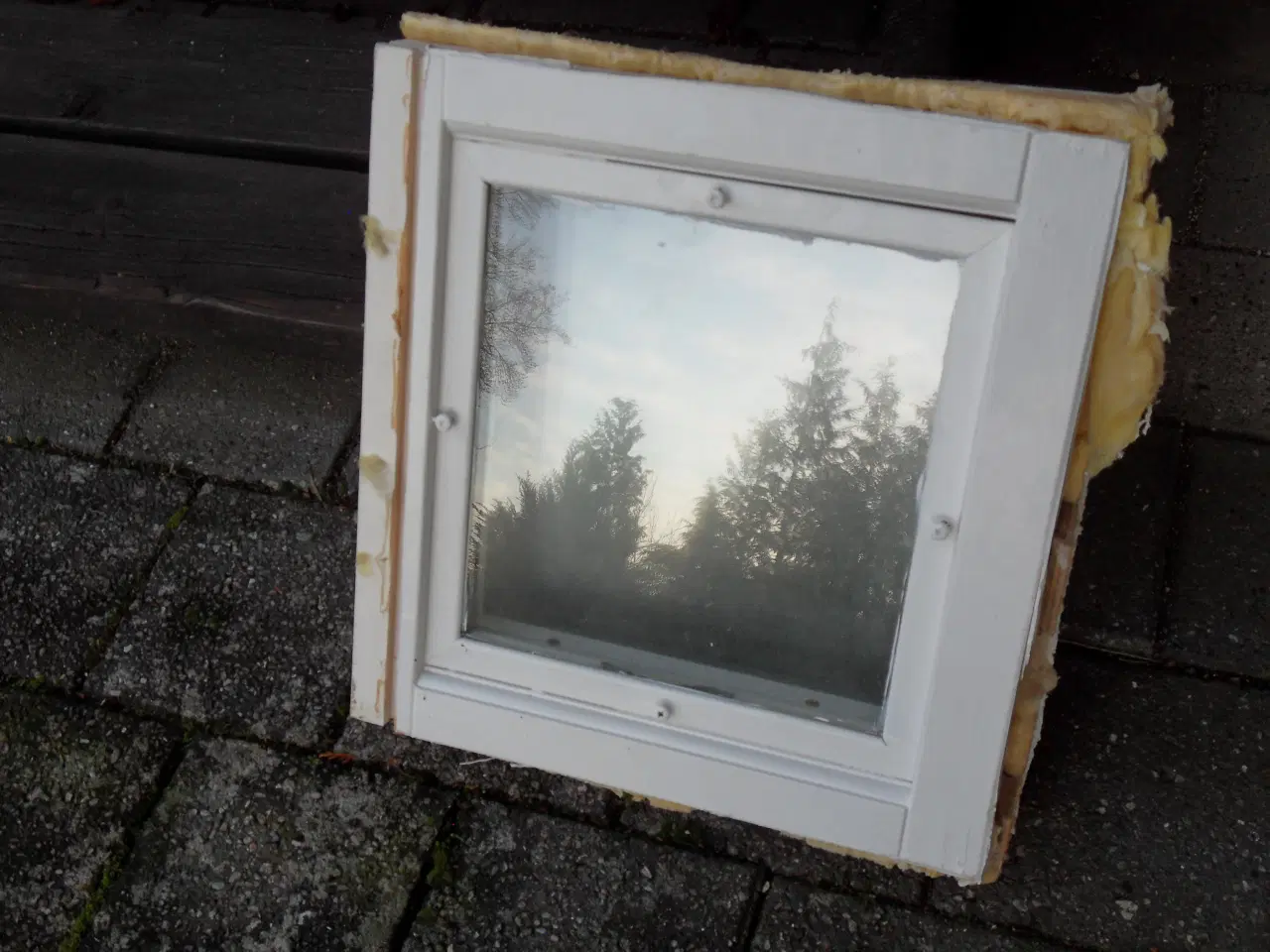 Billede 2 - Vindue, Fastkarm. Dobbelt glas  41x41 cm.