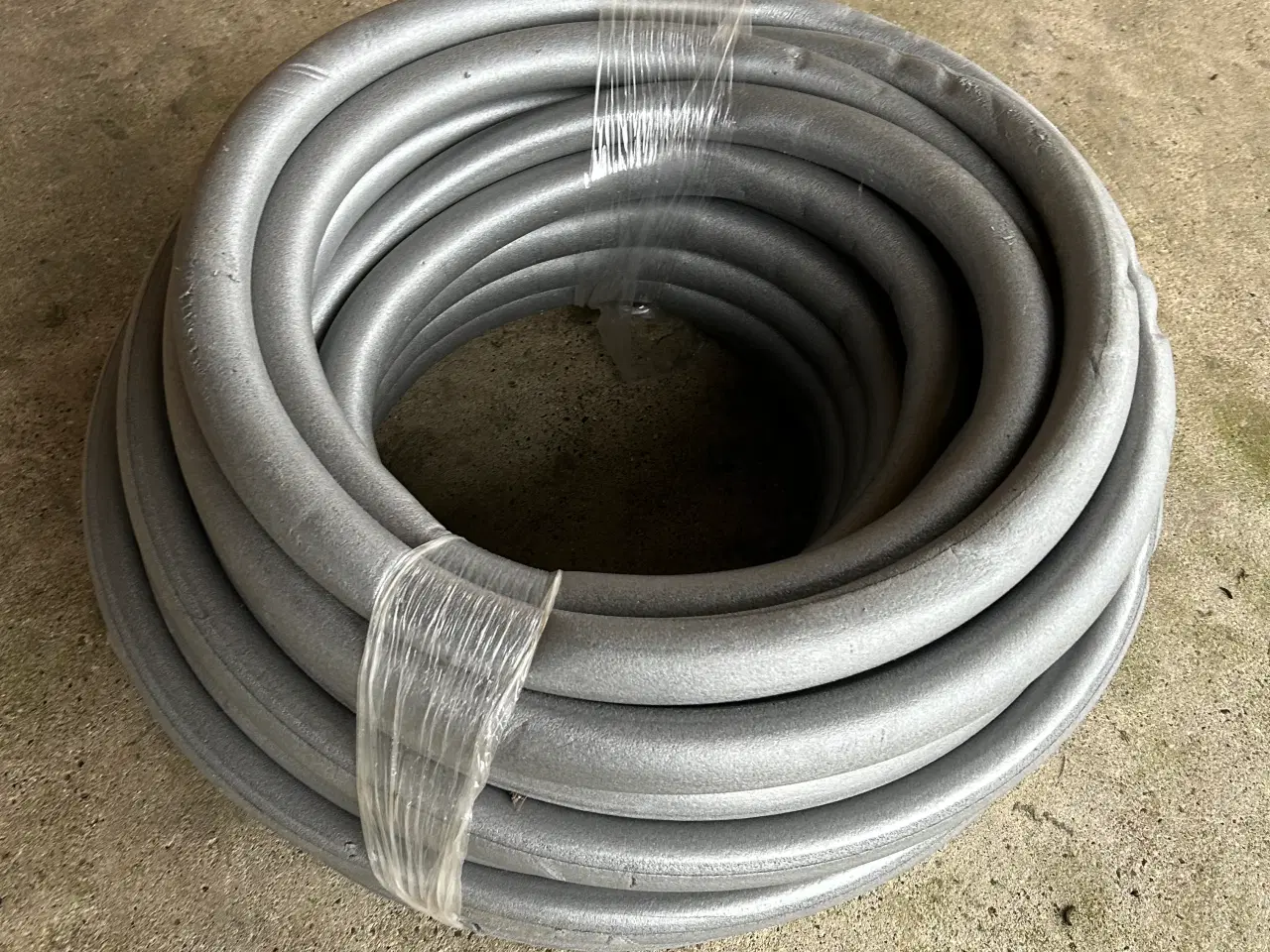 Billede 2 - Isoleret pex rør i rør 15 mm. 50 meters rulle