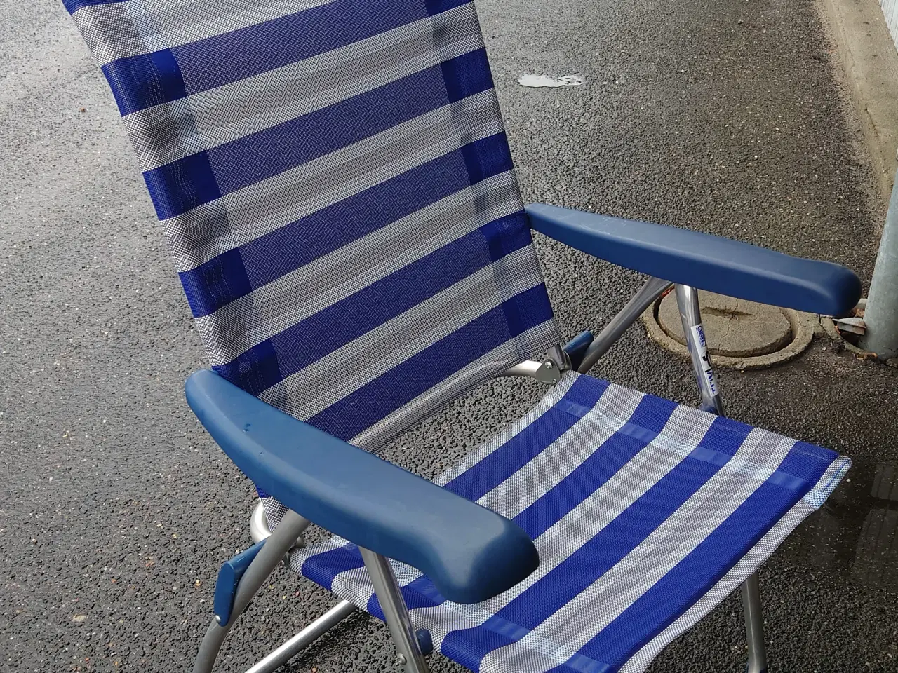 Billede 2 - Sammenklaplig camping møbel sæt