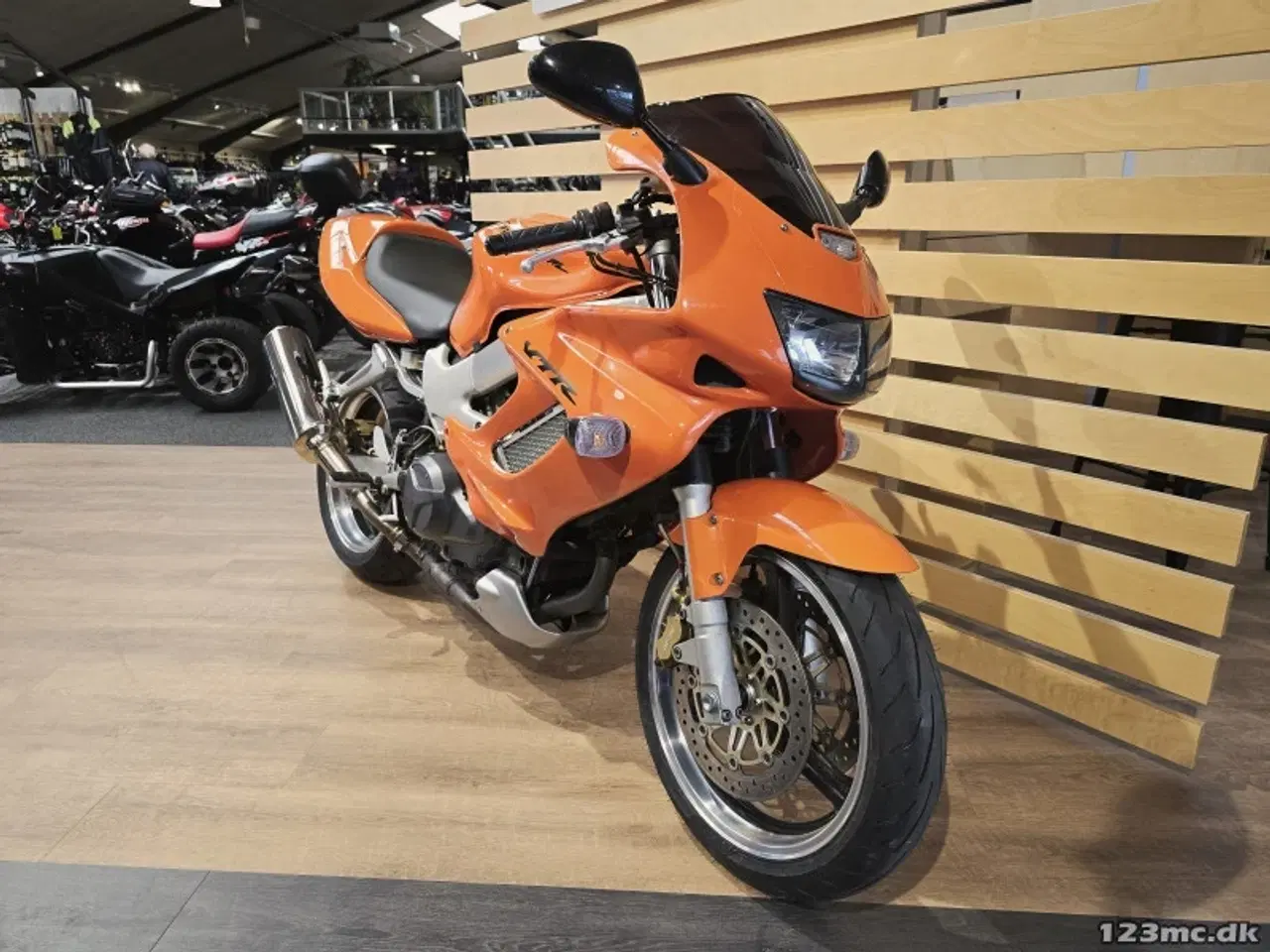 Billede 2 - Honda VTR 1000 F Firestorm