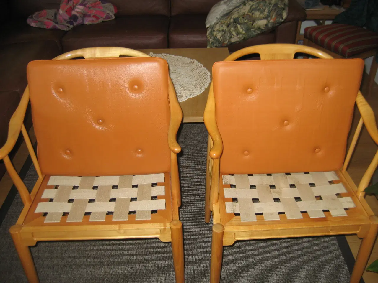 Billede 4 - Velholdte kinastole tegnet af Wegner