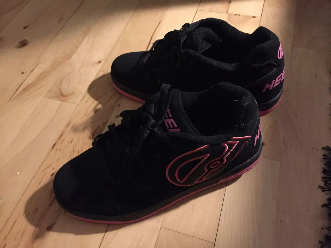 Billede 2 - Heelys rullesko sælges