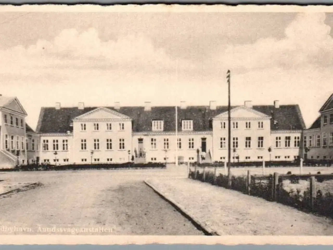 Billede 1 - Aandsvageanstalten - Rødbyhavn - Postkort - Ubrugt