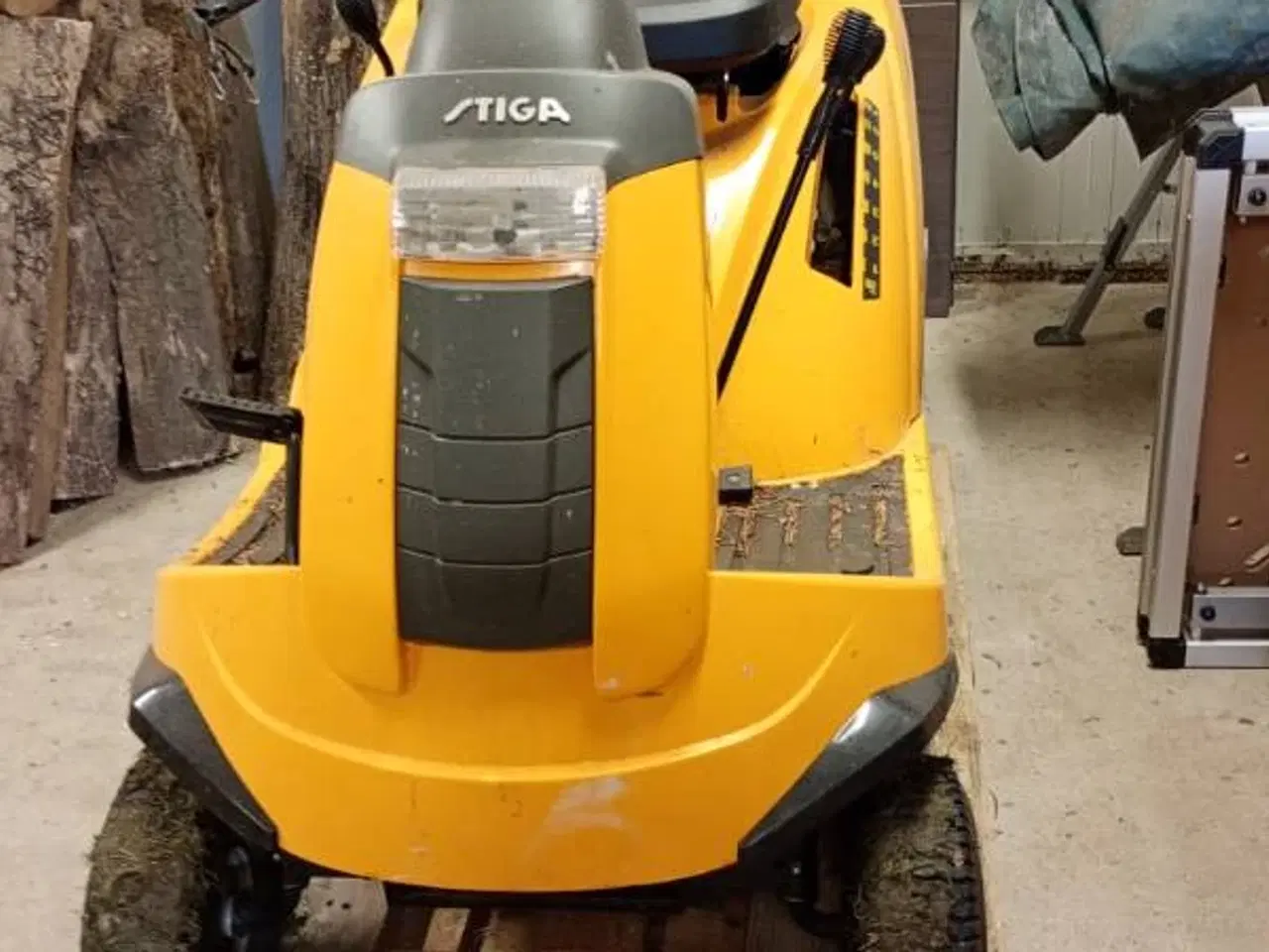 Billede 1 - Plænetraktor